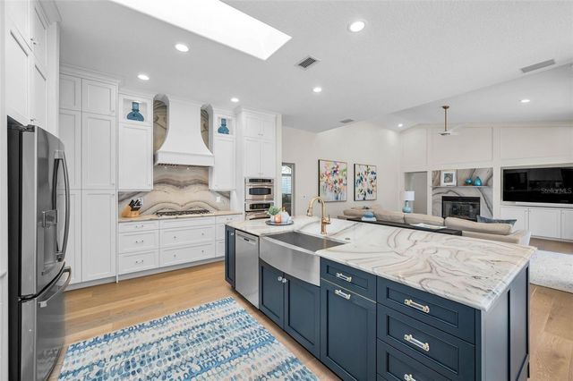 30 TURTLE CREEK CIRCLE, Oldsmar, FL 34677