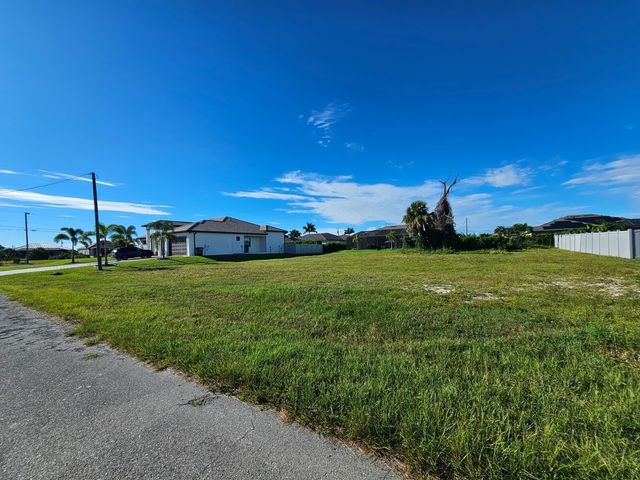 3437 NW 18th Street, Cape Coral, FL 33993