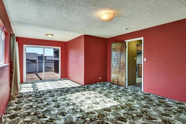 470 Pacific Avenue, Pacifica, CA 94044