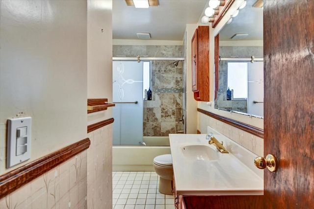 470 Pacific Avenue, Pacifica, CA 94044