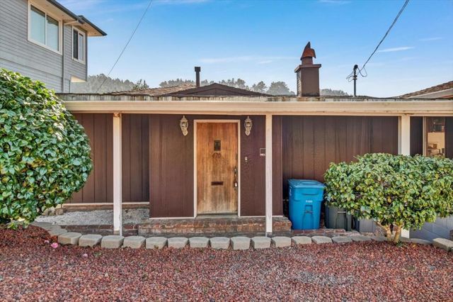 470 Pacific Avenue, Pacifica, CA 94044