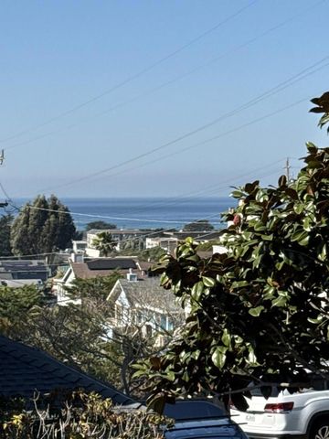 470 Pacific Avenue, Pacifica, CA 94044