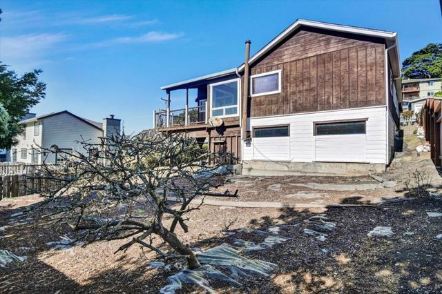 470 Pacific Avenue, Pacifica, CA 94044