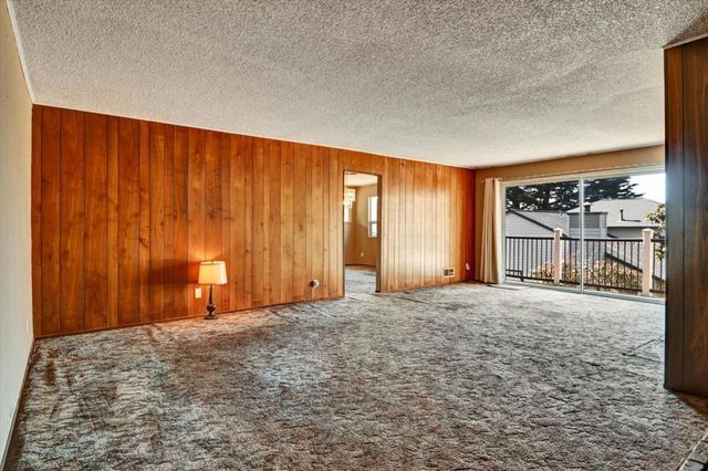 470 Pacific Avenue, Pacifica, CA 94044