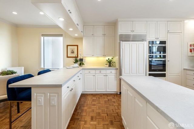 69 Telegraph Place, San Francisco, CA 94133