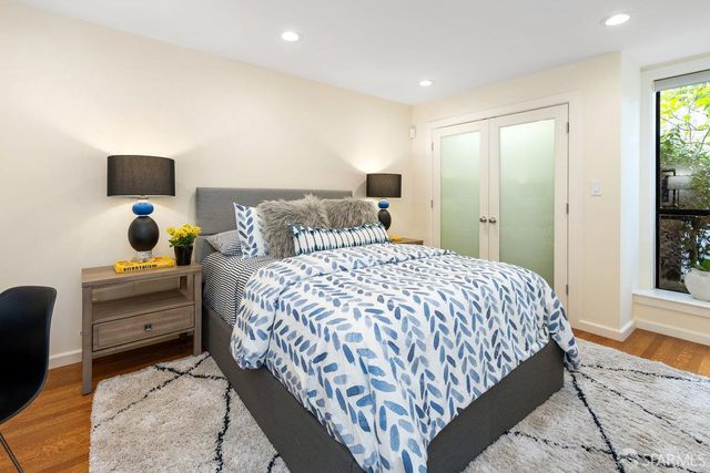 69 Telegraph Place, San Francisco, CA 94133