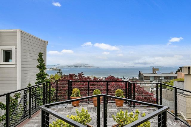 69 Telegraph Place, San Francisco, CA 94133