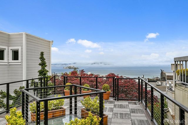 69 Telegraph Place, San Francisco, CA 94133