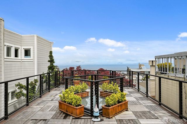 69 Telegraph Place, San Francisco, CA 94133