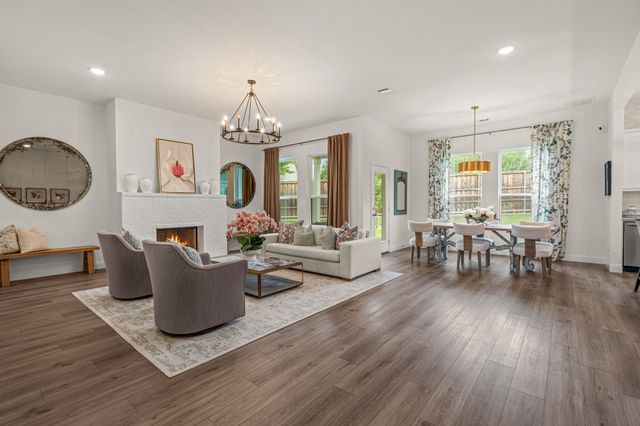 602 Sterling Drive, Benbrook, TX 76126