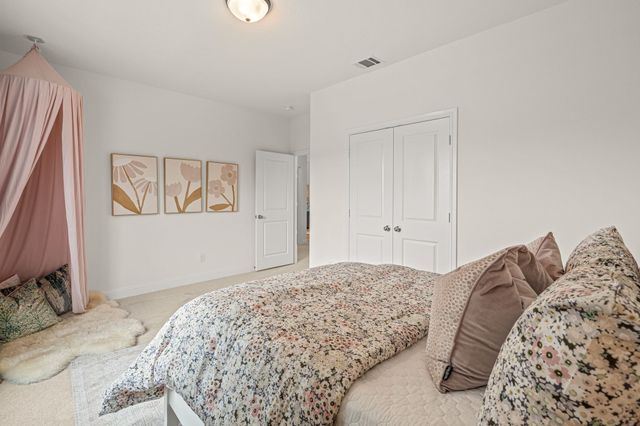 602 Sterling Drive, Benbrook, TX 76126