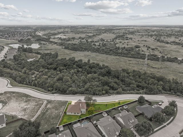602 Sterling Drive, Benbrook, TX 76126