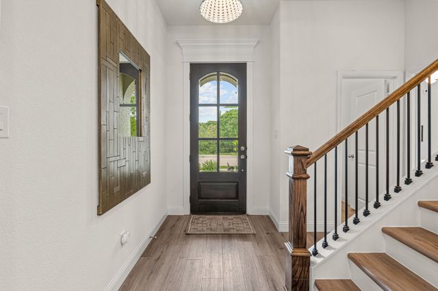602 Sterling Drive, Benbrook, TX 76126