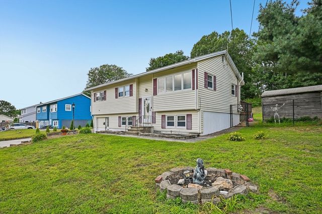 12 Barnard Rd, Lawrence, MA 01843