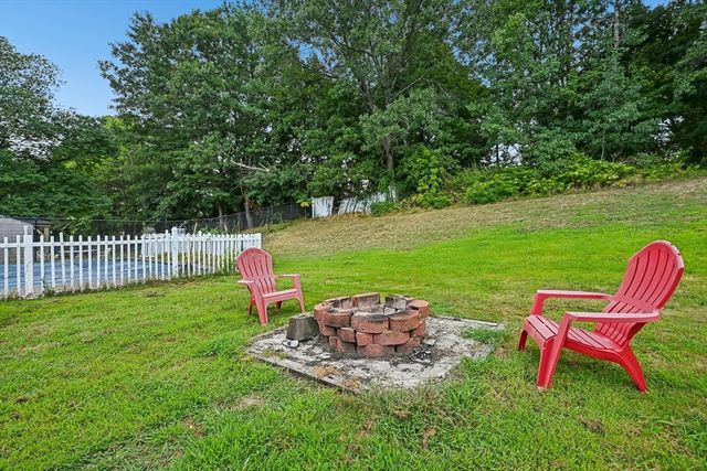 12 Barnard Rd, Lawrence, MA 01843