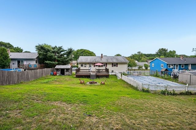 12 Barnard Rd, Lawrence, MA 01843
