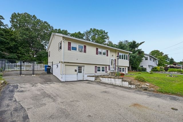 12 Barnard Rd, Lawrence, MA 01843