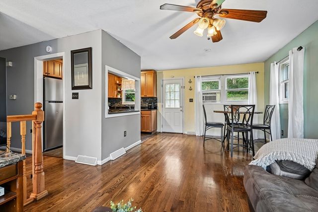 12 Barnard Rd, Lawrence, MA 01843