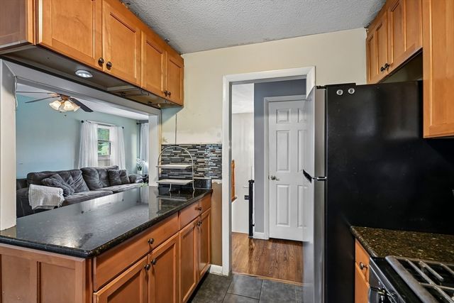 12 Barnard Rd, Lawrence, MA 01843