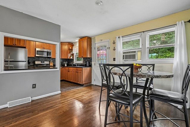 12 Barnard Rd, Lawrence, MA 01843