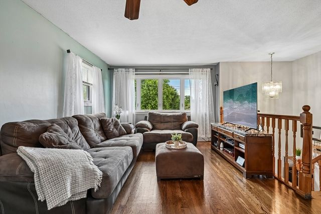 12 Barnard Rd, Lawrence, MA 01843