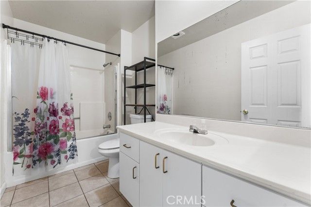 1750 E Avenue Q14, Palmdale, CA 93550