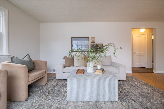 312 Brockley Road, Irondequoit, NY 14609