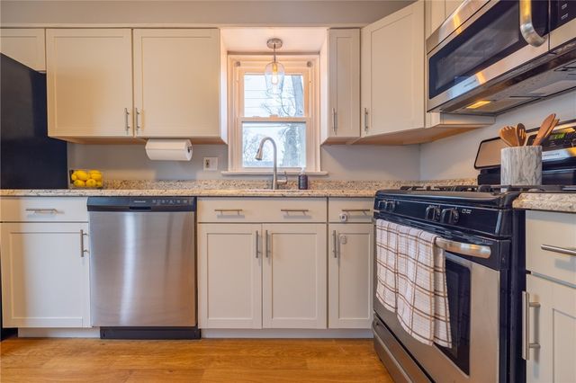 312 Brockley Road, Irondequoit, NY 14609