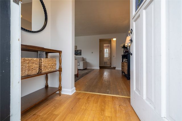 312 Brockley Road, Irondequoit, NY 14609