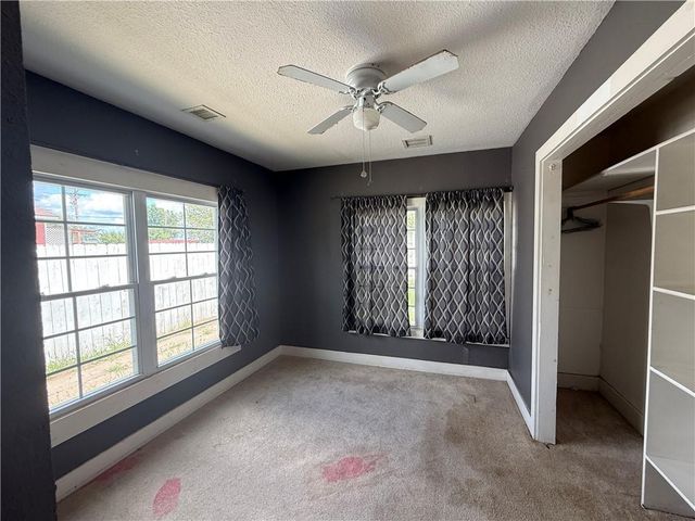 206 First Street, Garden City, KS 67846