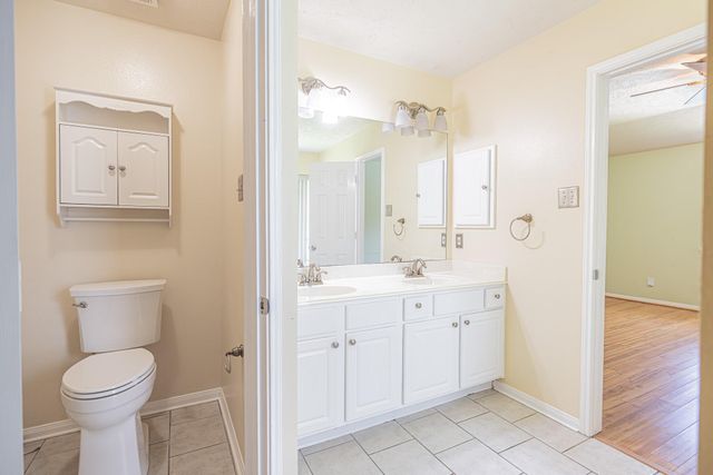 14619 Oxwick Circle, Houston, TX 77044