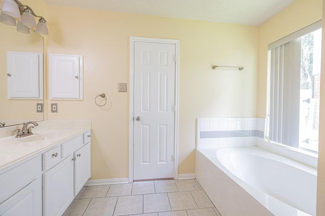 14619 Oxwick Circle, Houston, TX 77044