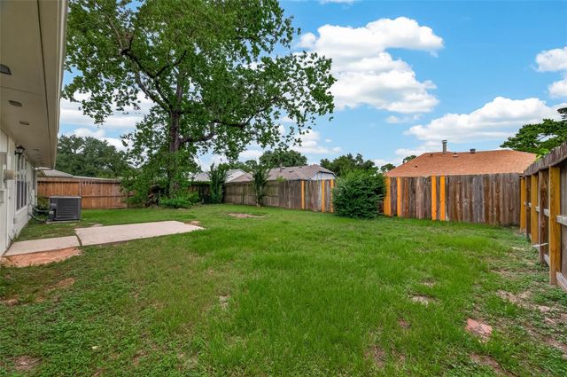 9046 Smokehollow Drive, Houston, TX 77064
