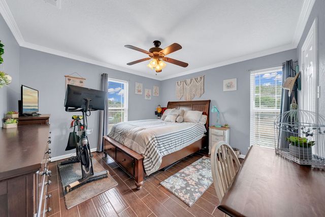 182 Shalako Dr, Kerrville, TX 78028