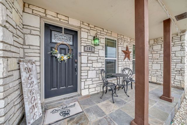 182 Shalako Dr, Kerrville, TX 78028