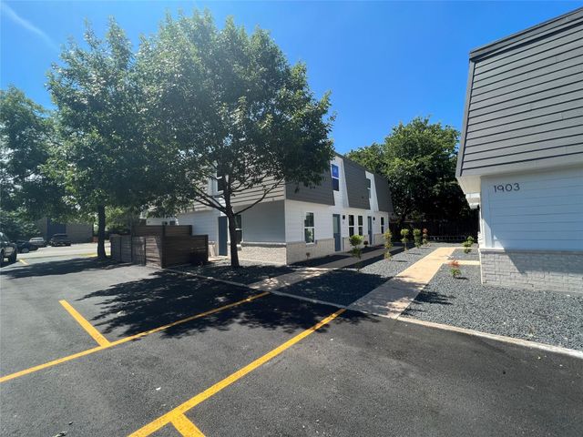 1901 HEARTHSTONE DR D, Austin, TX 78757