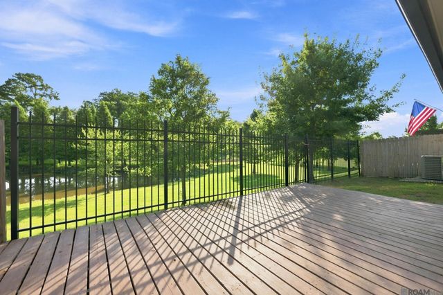 7855 Valencia Ct, Baton Rouge, LA 70820