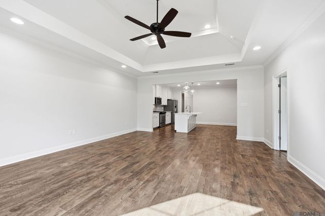 7855 Valencia Ct, Baton Rouge, LA 70820