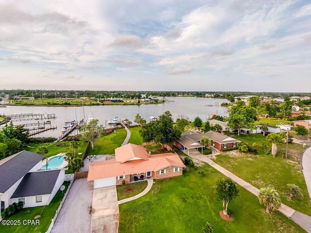 6905 Hugh Drive, Panama City, FL 32404