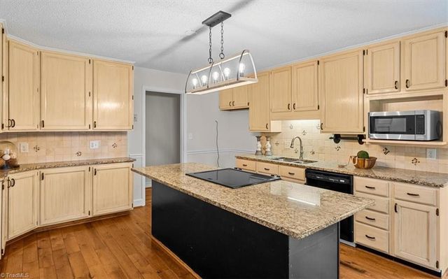 2113 Sprucewood Drive, Greensboro, NC 27407