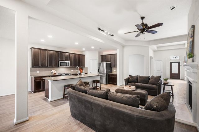 312 Terra Vista Circle, Montgomery, TX 77356