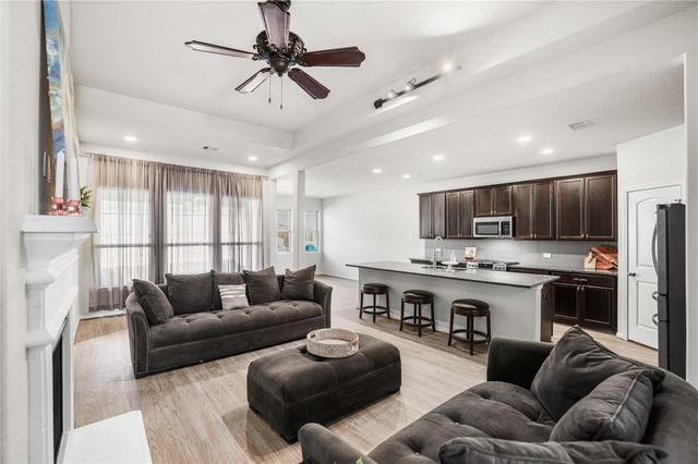 312 Terra Vista Circle, Montgomery, TX 77356