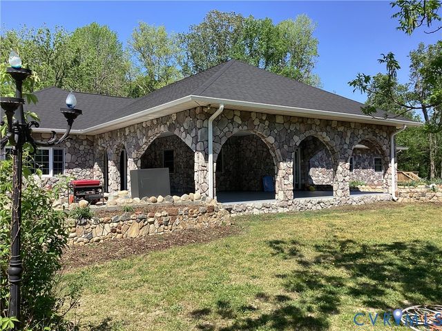 2680 Kiser Dr, Prince George, VA 23860