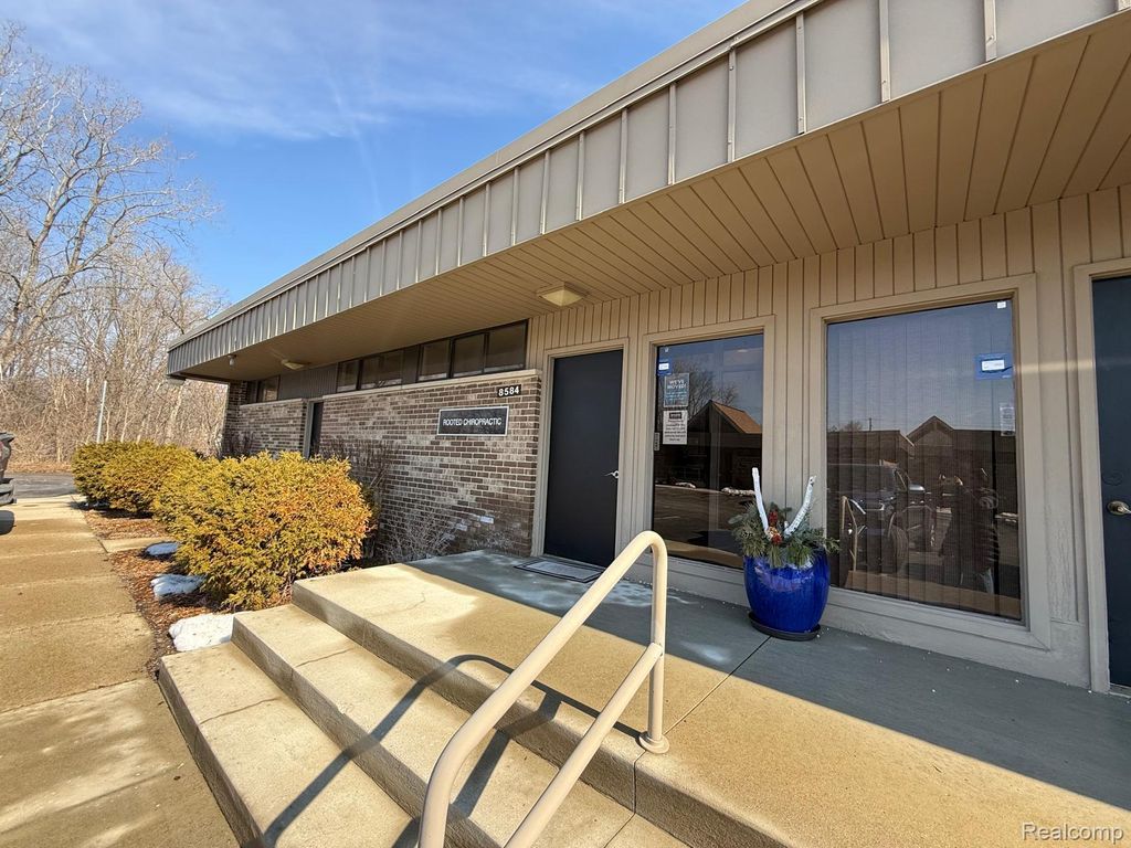 8584 N Canton Center Road, Canton Charter Township, MI 48187