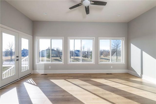 11407 Trevor Drive, Peculiar, MO 64078