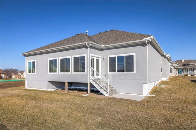 11407 Trevor Drive, Peculiar, MO 64078