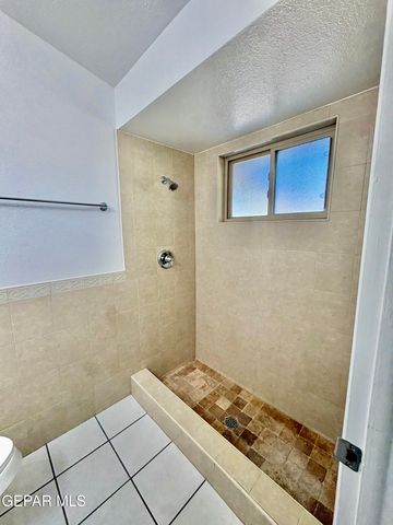 3425 E GLEN Drive, El Paso, TX 79936