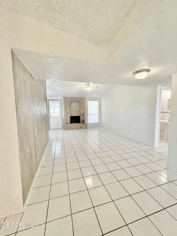 3425 E GLEN Drive, El Paso, TX 79936