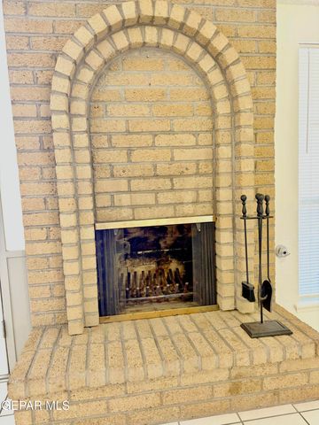 3425 E GLEN Drive, El Paso, TX 79936