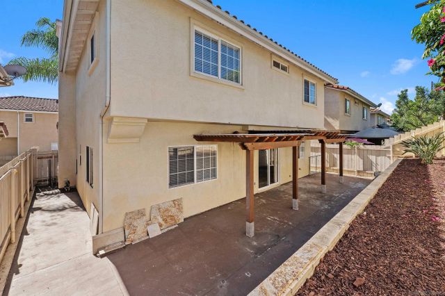 62 Country Club Cir, Chula Vista, CA 91911